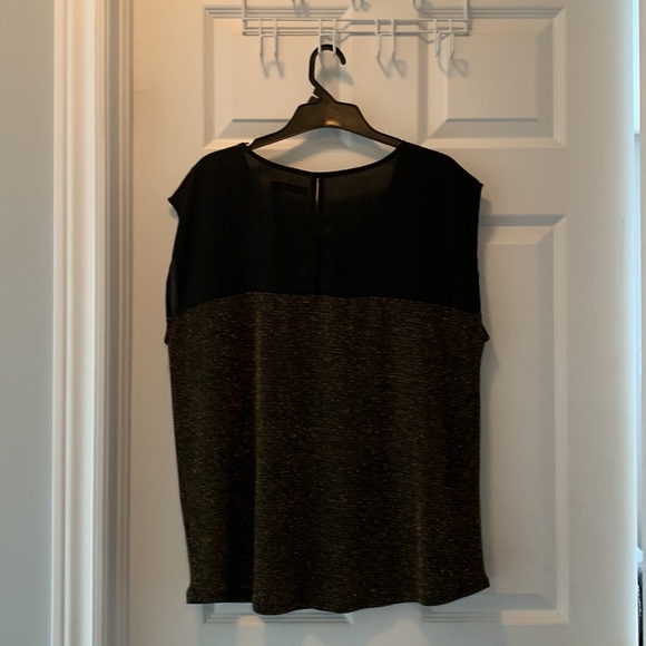 SIGNATURE by REITMANS sleeveless black and gold top - Picture 5 of 9